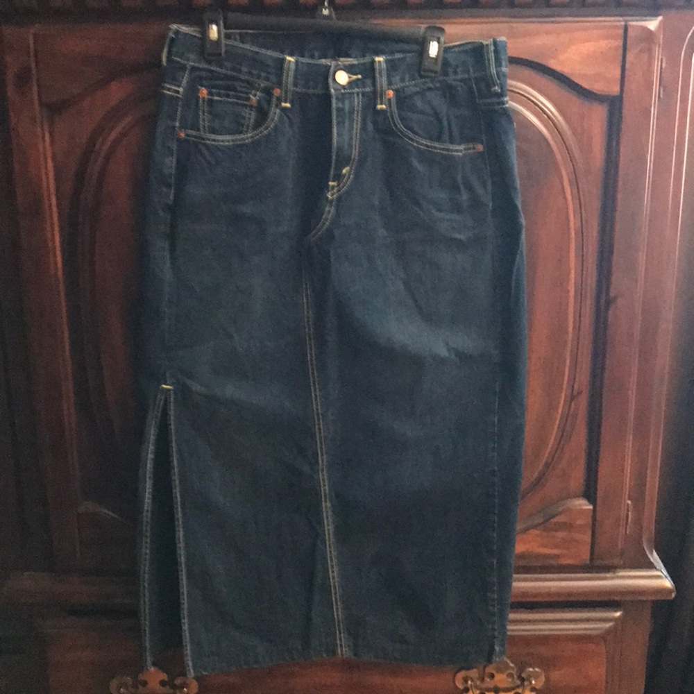 Levi denim skirt